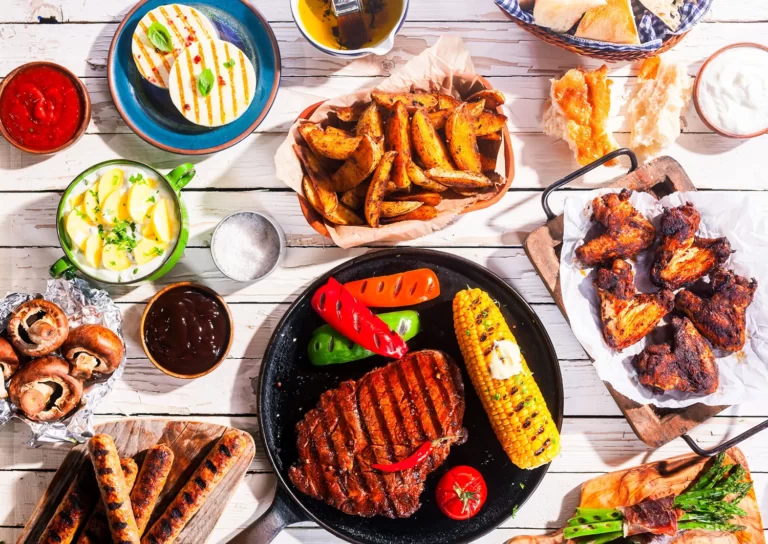 Dania z cateringu Estella na stole