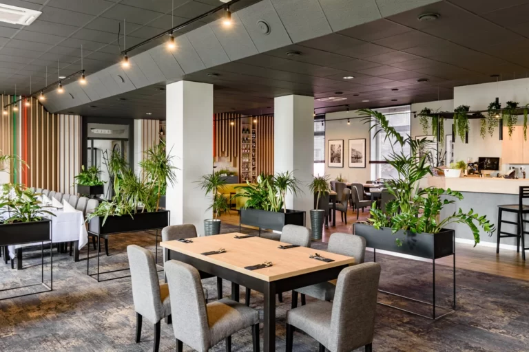 Sala restauracji Estella przy ul. Węgorka w Poznaniu